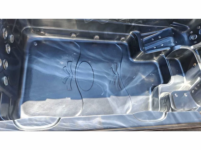 Balboa 10 persoons jacuzzi en zwemspa - afbeelding 2 van  29