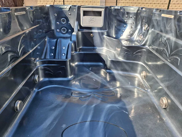 Balboa 10 persoons jacuzzi en zwemspa - afbeelding 25 van  29