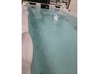 Balboa 10 persoons zwem spa jacuzzi en buitenspa - afbeelding 11 van  29