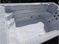 Balboa 15 persoons jacuzzi en zwemspa met warmtepomp - afbeelding 27 van  44