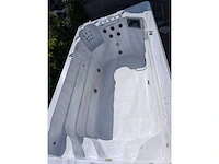 Balboa 15 persoons jacuzzi en zwemspa met warmtepomp - afbeelding 33 van  44