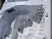Balboa 15 persoons jacuzzi en zwemspa met warmtepomp - afbeelding 38 van  44