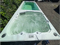 Balboa 15 persoons jacuzzi en zwemspa met warmtepomp - afbeelding 40 van  44