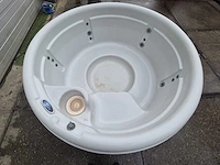 Balboa 5 persoons jacuzzi en buitenspa - afbeelding 1 van  11