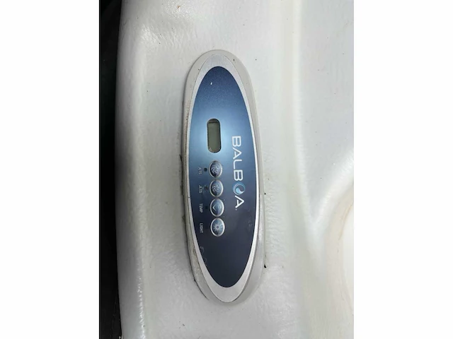 Balboa 5 persoons jacuzzi en buitenspa - afbeelding 9 van  11