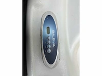 Balboa 5 persoons jacuzzi en buitenspa - afbeelding 9 van  11