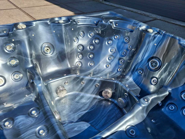 Balboa 6 persoons jacuzzi en buitenspa - afbeelding 16 van  41