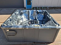 Balboa 6 persoons jacuzzi en buitenspa - afbeelding 12 van  41
