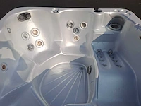 Balboa 6 persoons jacuzzi en buitenspa - afbeelding 8 van  30
