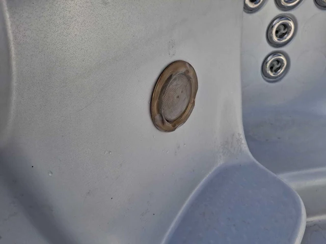 Balboa 6 persoons jacuzzi en buitenspa - afbeelding 26 van  30