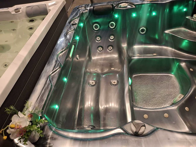 Balboa amerikaanse besturing jacuzzi en buitenspa - afbeelding 18 van  23