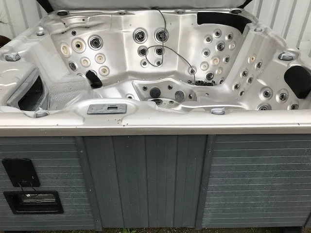 Balboa jacuzzi - afbeelding 1 van  6