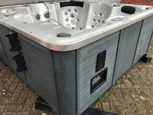 Balboa jacuzzi - afbeelding 4 van  6