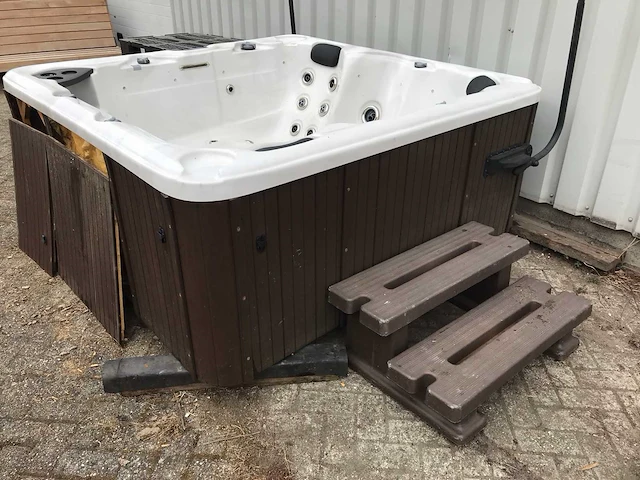 Balboa jacuzzi - afbeelding 4 van  8