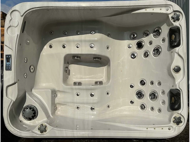 Balboa jacuzzi - afbeelding 1 van  11