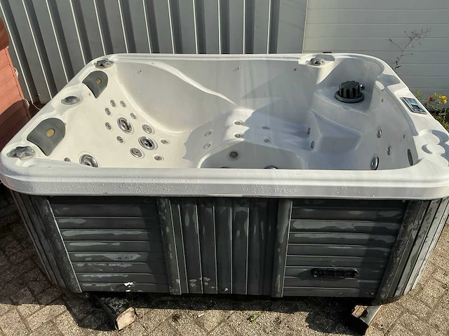 Balboa jacuzzi - afbeelding 4 van  11