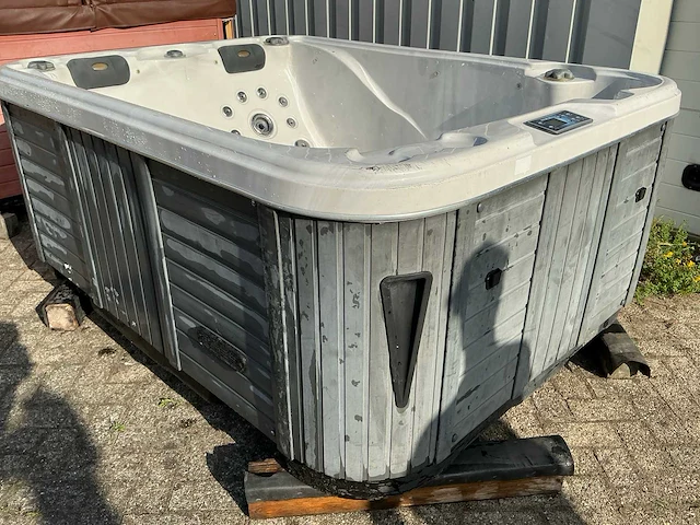 Balboa jacuzzi - afbeelding 8 van  11