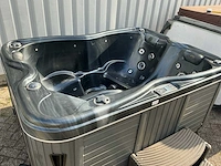 Balboa jacuzzi - afbeelding 8 van  11