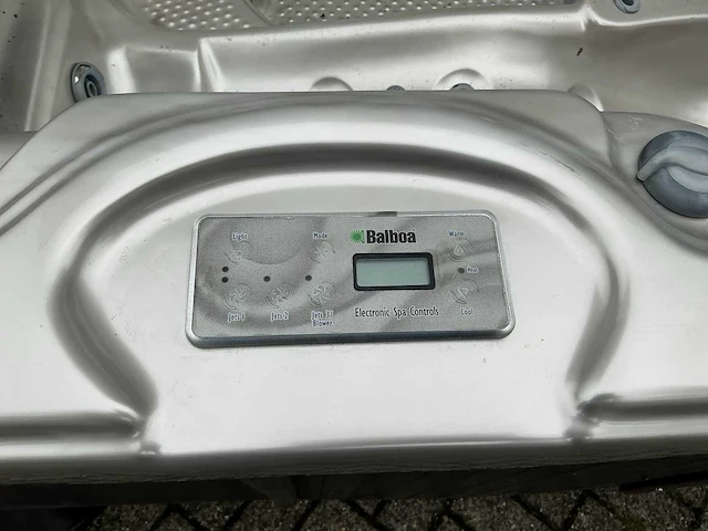 Balboa jacuzzi - afbeelding 4 van  10