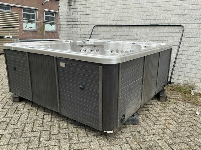 Balboa jacuzzi - afbeelding 8 van  10