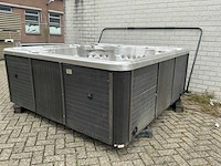Balboa jacuzzi - afbeelding 8 van  10