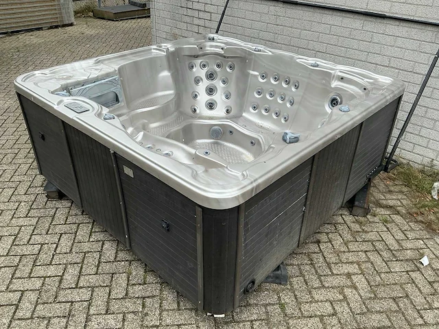 Balboa jacuzzi - afbeelding 10 van  10