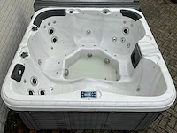 Balboa jacuzzi - afbeelding 1 van  11