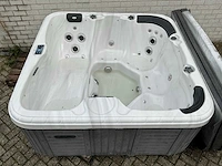 Balboa jacuzzi - afbeelding 2 van  11