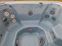 Balboa spa 6 persoons jacuzzi en buitenspa - afbeelding 4 van  26