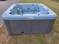 Balboa spa 6 persoons jacuzzi en buitenspa - afbeelding 15 van  26
