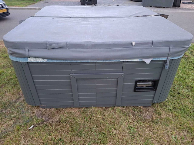 Balboa spa 6 persoons jacuzzi en buitenspa - afbeelding 21 van  26