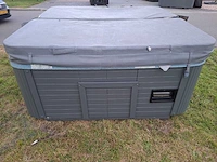 Balboa spa 6 persoons jacuzzi en buitenspa - afbeelding 21 van  26
