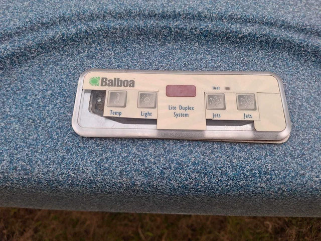 Balboa spa 6 persoons jacuzzi en buitenspa - afbeelding 23 van  26
