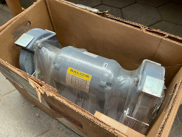 Baldor werkbankslijpmachine - afbeelding 2 van  5