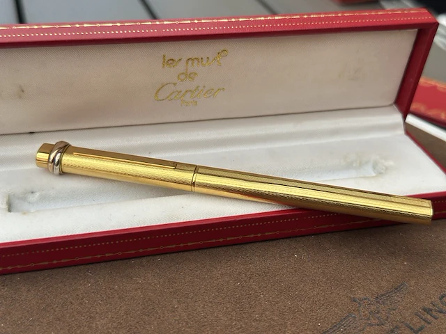 Balpen, cartier, de must trinity, goud - afbeelding 3 van  7