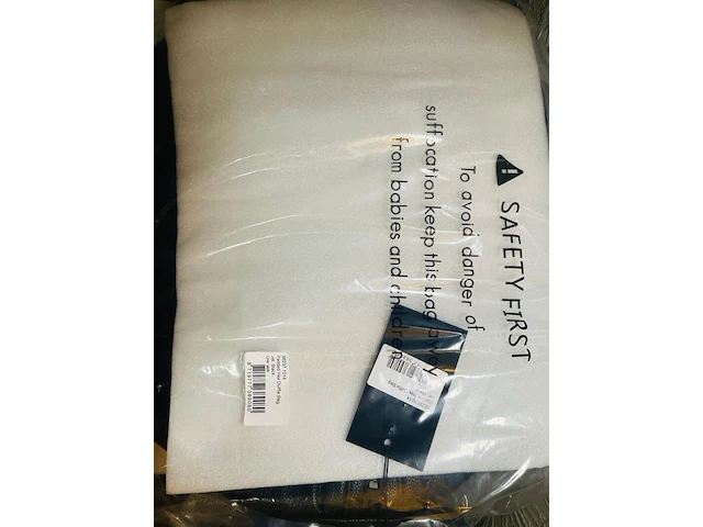 Balr. hexagon duffel bag padded groot - afbeelding 7 van  7