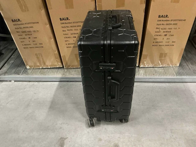 Balr romeo embossed hexagon suitcase m - afbeelding 3 van  6