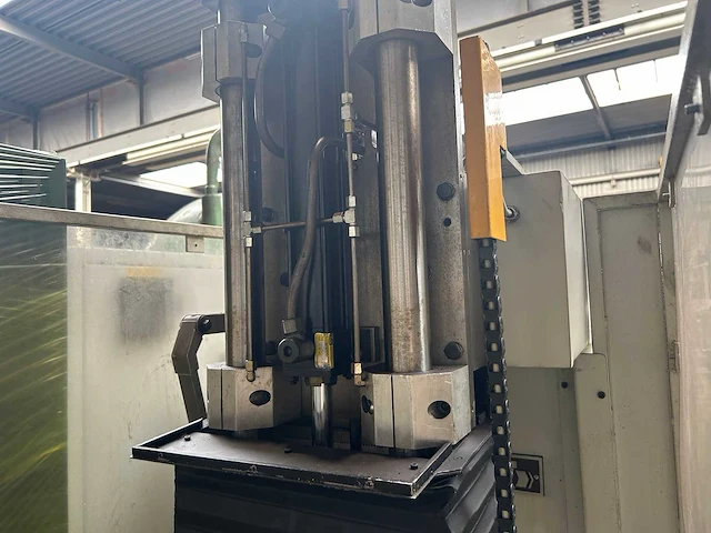 Balzat - euv 32/300 - slotting machines - 1995 - afbeelding 8 van  10