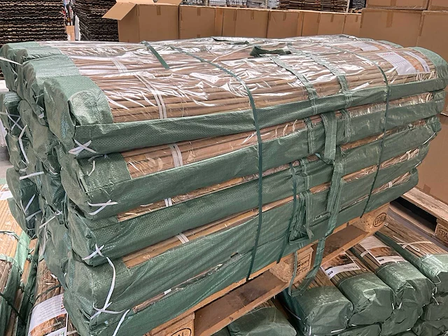 Bamboo - mat gespleten- naturel- tonkin - 3000x2000 mm (120 m2)= 1 pallet - scherm (20x) - afbeelding 1 van  7