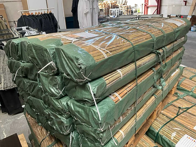 Bamboo - mat gespleten- naturel- tonkin - 5000x1500 mm (150 m2)= 1 pallet - scherm (20x) - afbeelding 1 van  10