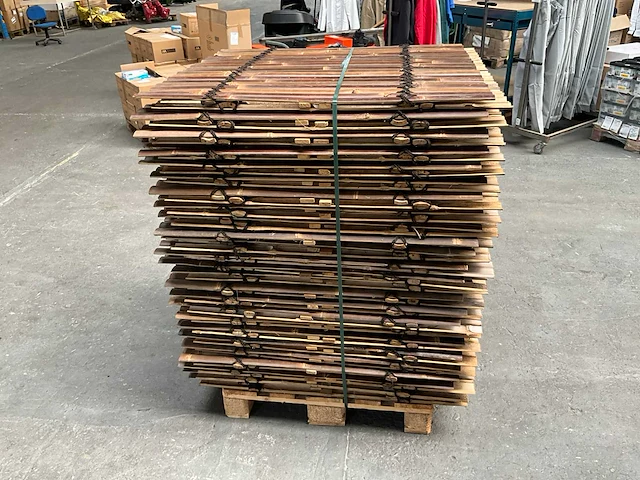 Bamboo - schutting giant donker - java - 900x1000 mm (45 m2) = 1 pallet - lattenscherm (50x) - afbeelding 5 van  14