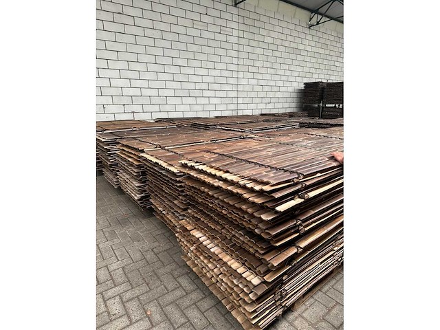 Bamboo - schutting latten donker - java - 900x1000 mm (45 m2) = 1 pallet - lattenscherm (50x) - afbeelding 8 van  13