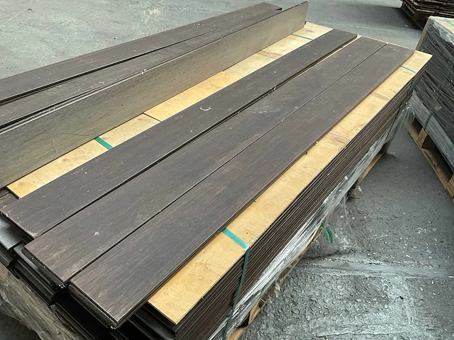 Bamboo - vlonderplanken thermo-zwart - 1850x140x20 mm (48,66 m2) = 1 pallet - terras planken (192x) - afbeelding 5 van  8