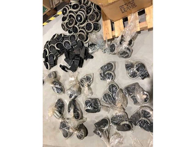 Band, wiel en velg 1 partij circa 110 wielen - afbeelding 2 van  6