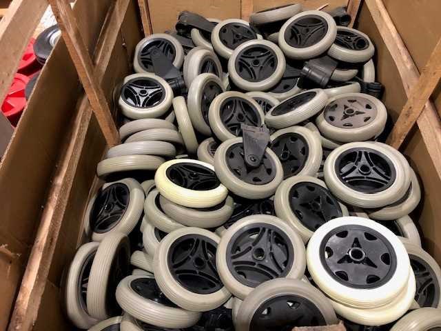 Band, wiel en velg grote partij - afbeelding 2 van  4