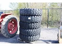 Banden 14.00 r20 uniroyal - afbeelding 1 van  6