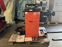 Banden balanceermachine inclusief toebehoren snap-on, b2000 - afbeelding 1 van  11
