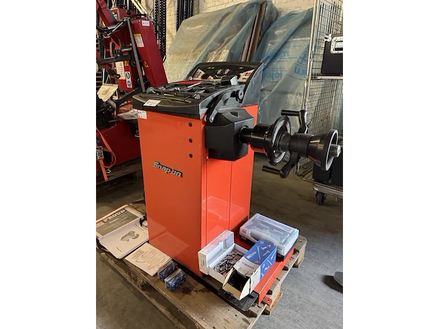 Banden balanceermachine inclusief toebehoren snap-on, b2000 - afbeelding 9 van  11