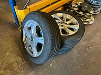 Banden en velgen - afbeelding 4 van  5