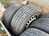 Banden in krat - afbeelding 3 van  4